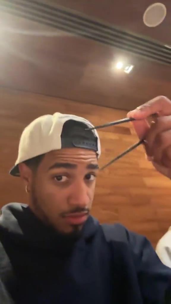 歸化歸化哈利伯頓這筷子拿的還挺標準?。?！