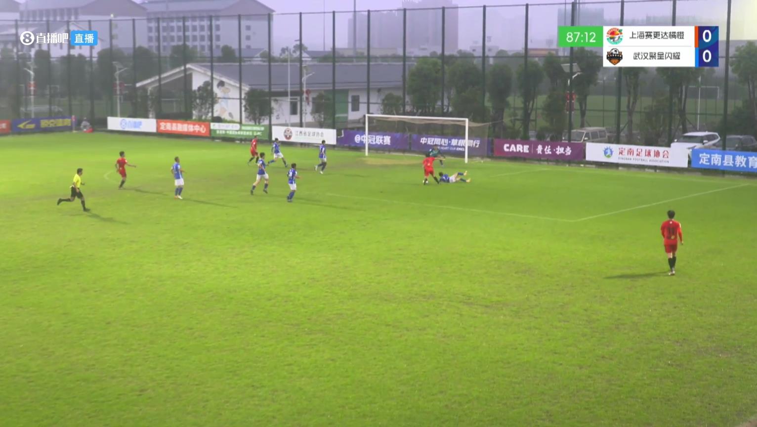 員工瘋狂助攻老板！58歲老板朱駿中冠替補完成絕殺