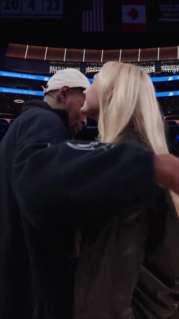 卡梅倫布林克這大長腿，KD都得多看幾眼