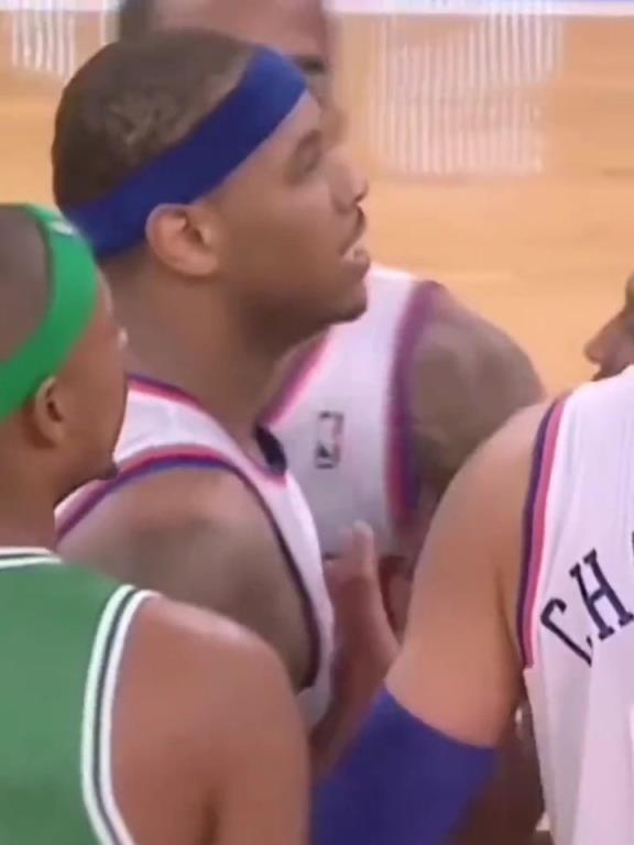 社會(huì)瓜！當(dāng)年安東尼與加內(nèi)特發(fā)生沖突，賽后瓜哥帶人堵綠軍大巴